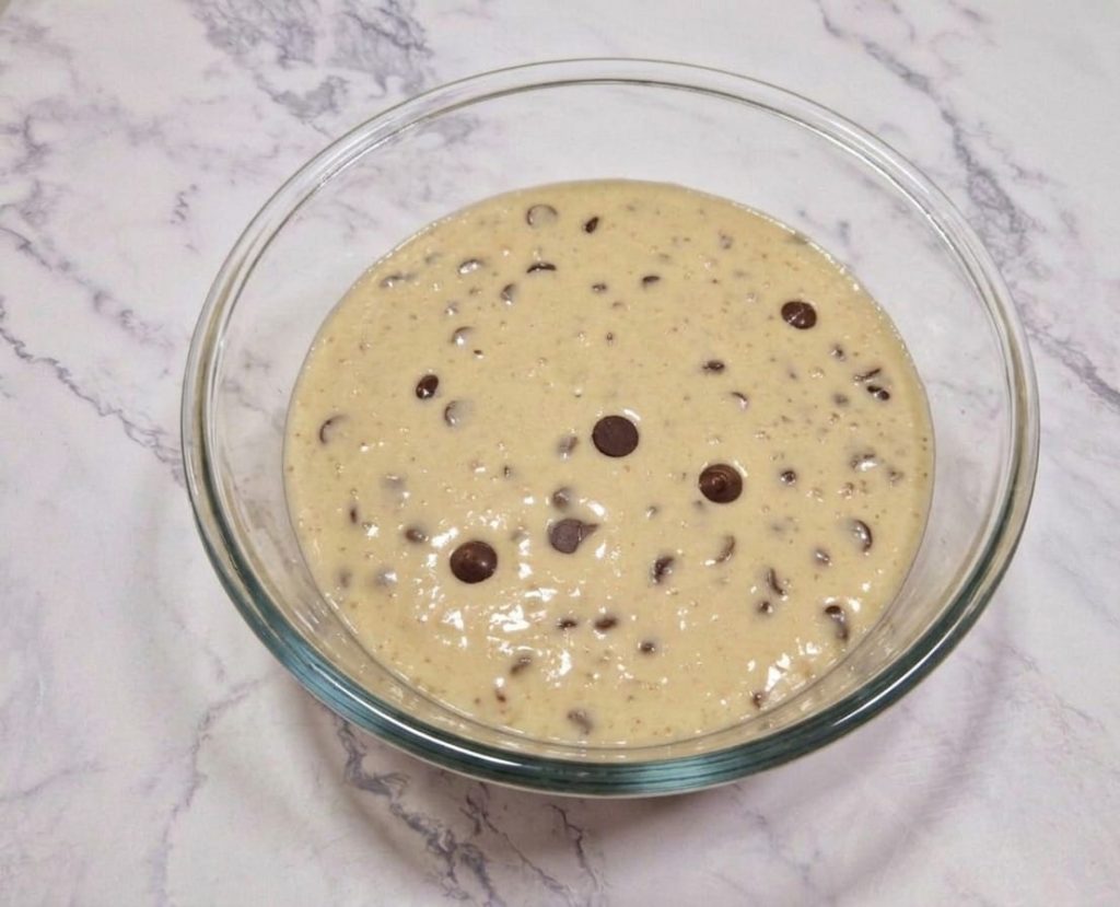 bizcocho con gotas de chocolate