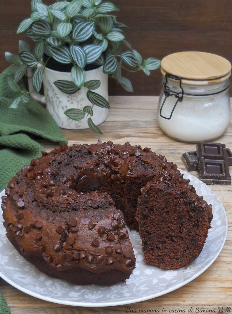 bizcocho de chocolate vertical