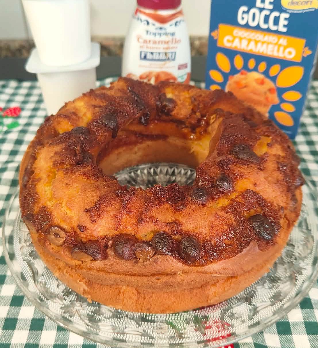 BIZCOCHO DE YOGUR CON CHOCOLATE DE CARAMELO esponjoso y rápido con freidora de aire o horno