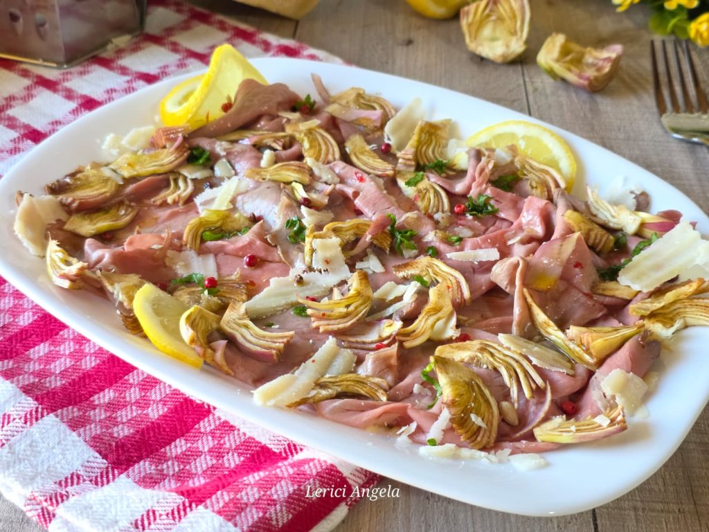 Carpaccio de roast beef y alcachofas crudas: receta ligera y refinada
