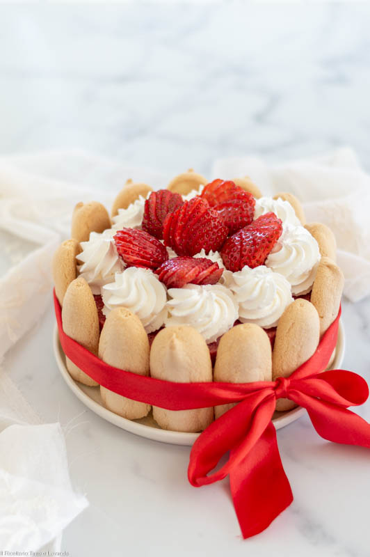 charlotte de fresas sin gluten y sin lactosa, postre frío