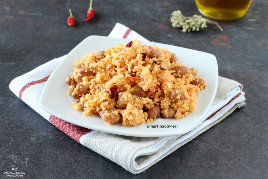 Cuscús con alubias y pimientos secos