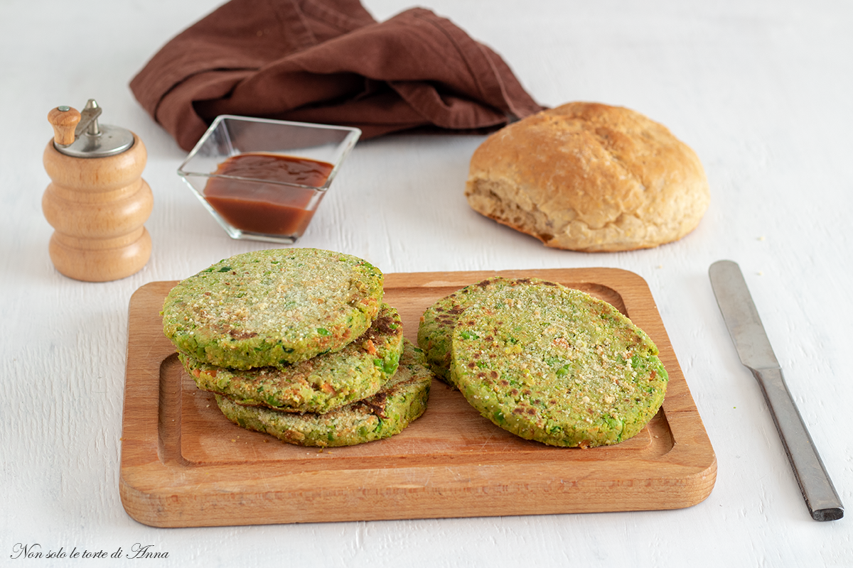 Hamburguesas de calabacín y guisantes