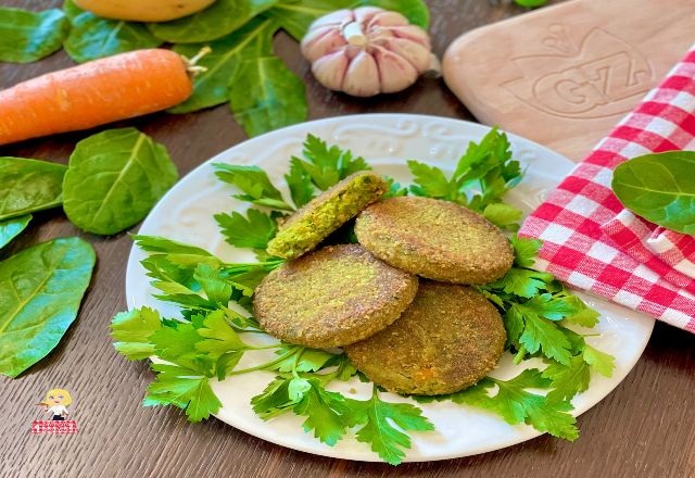 Hamburguesas de espinacas crujientes en freidora de aire