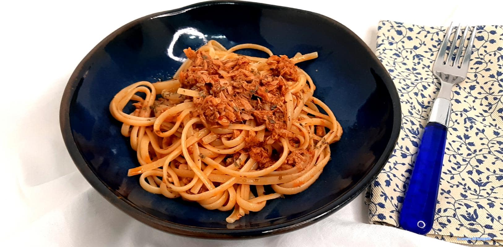 Linguine con atún