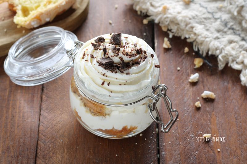 Tiramisú de colomba sin huevos