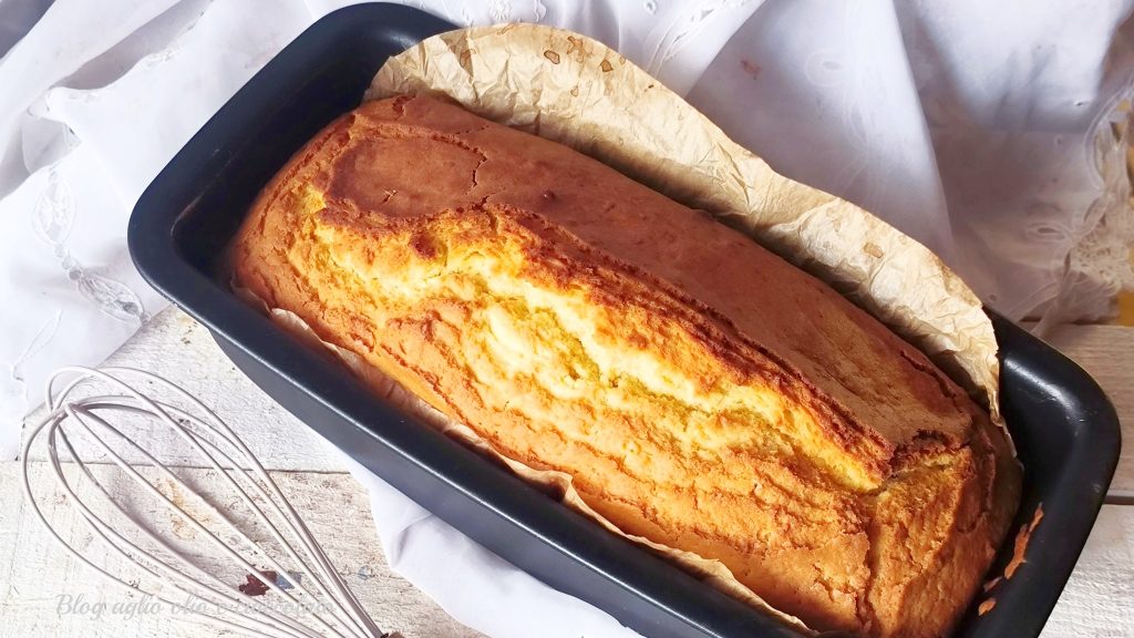 Plumcake de leche alto y esponjoso casero