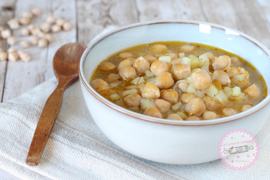 sopa de garbanzos y patatas