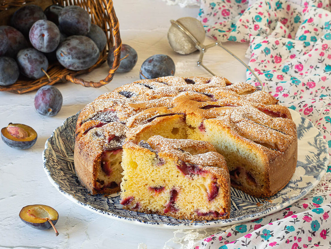Tarta de ciruelas y yogur
