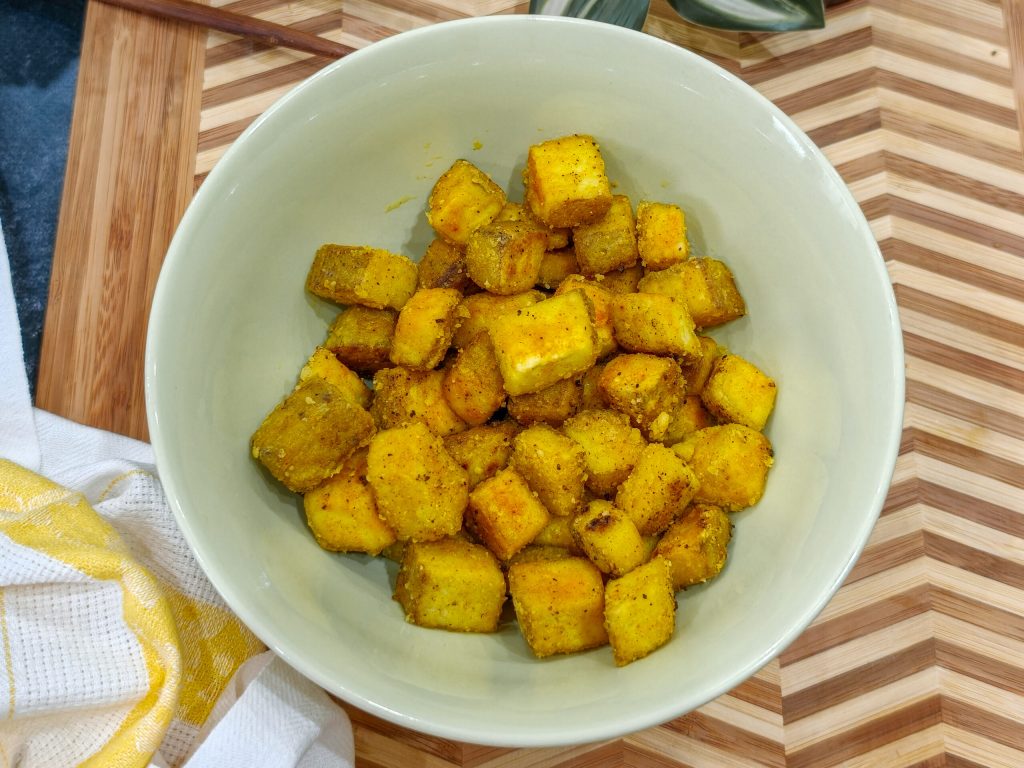 Tofu en sartén crujiente: fácil, rápido y súper sabroso