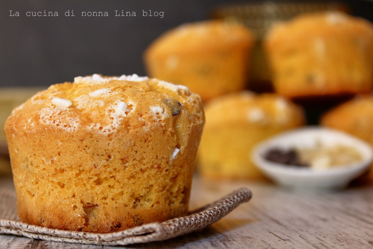 Muffin de amêndoas e gotas de chocolate