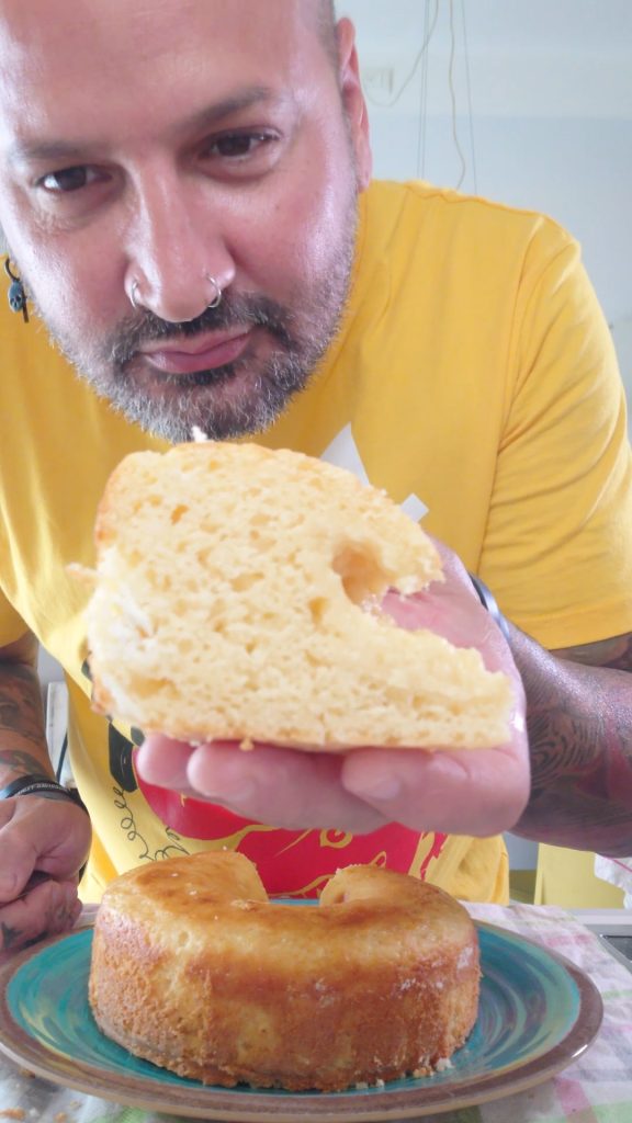 Bolo Macio de Cabra e Limão (com Iogurte Grego)