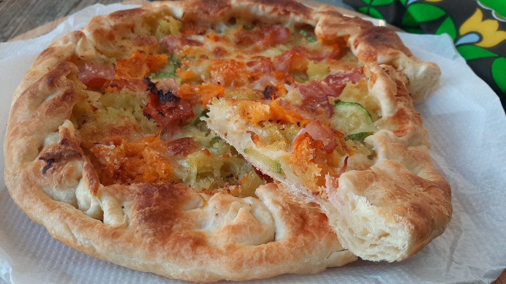 Torta salgada de massa folhada