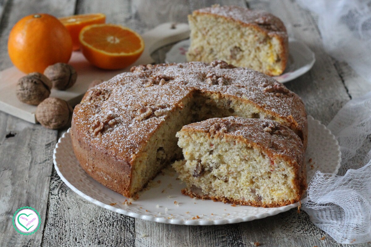 Bolo de laranja e nozes