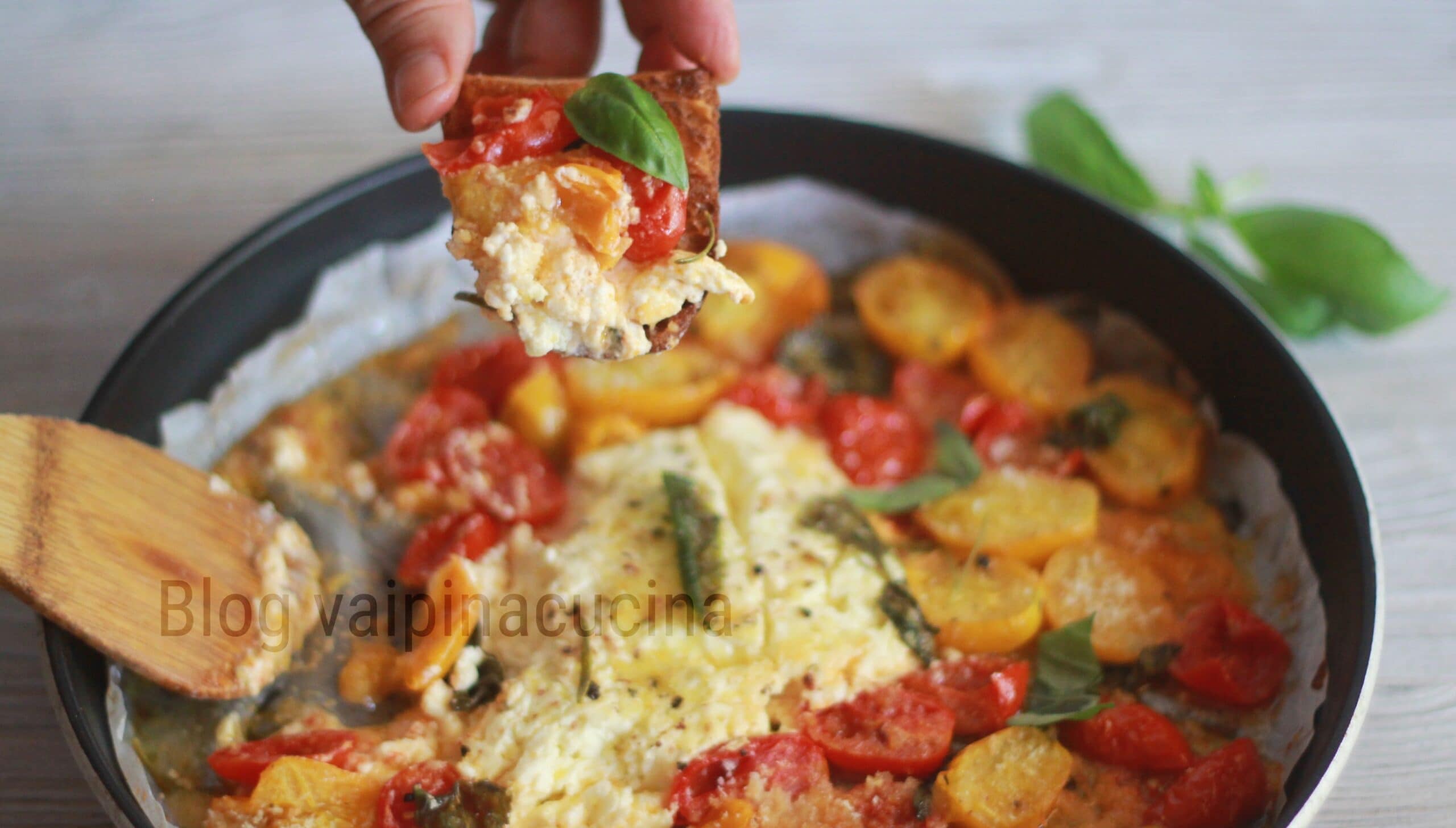 Feta e tomatinhos assados