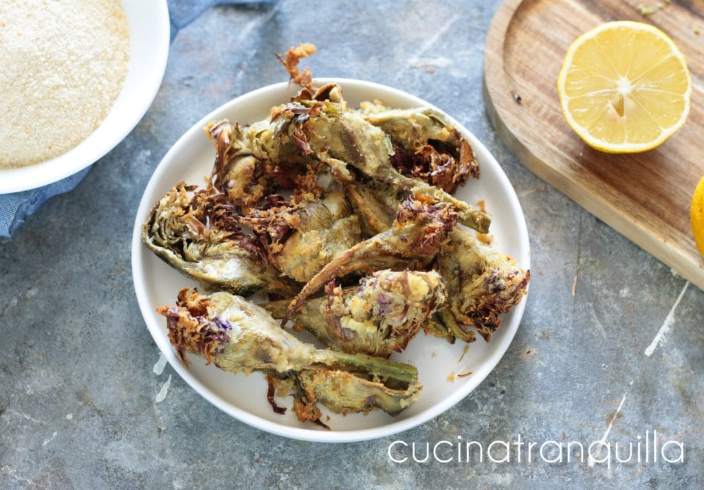 Alcachofras gratinadas cozidas na fritadeira a ar