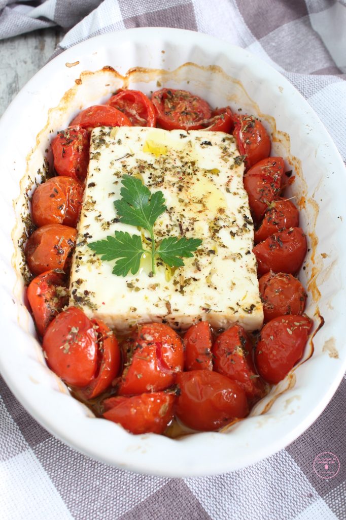 Feta assada com tomatinhos