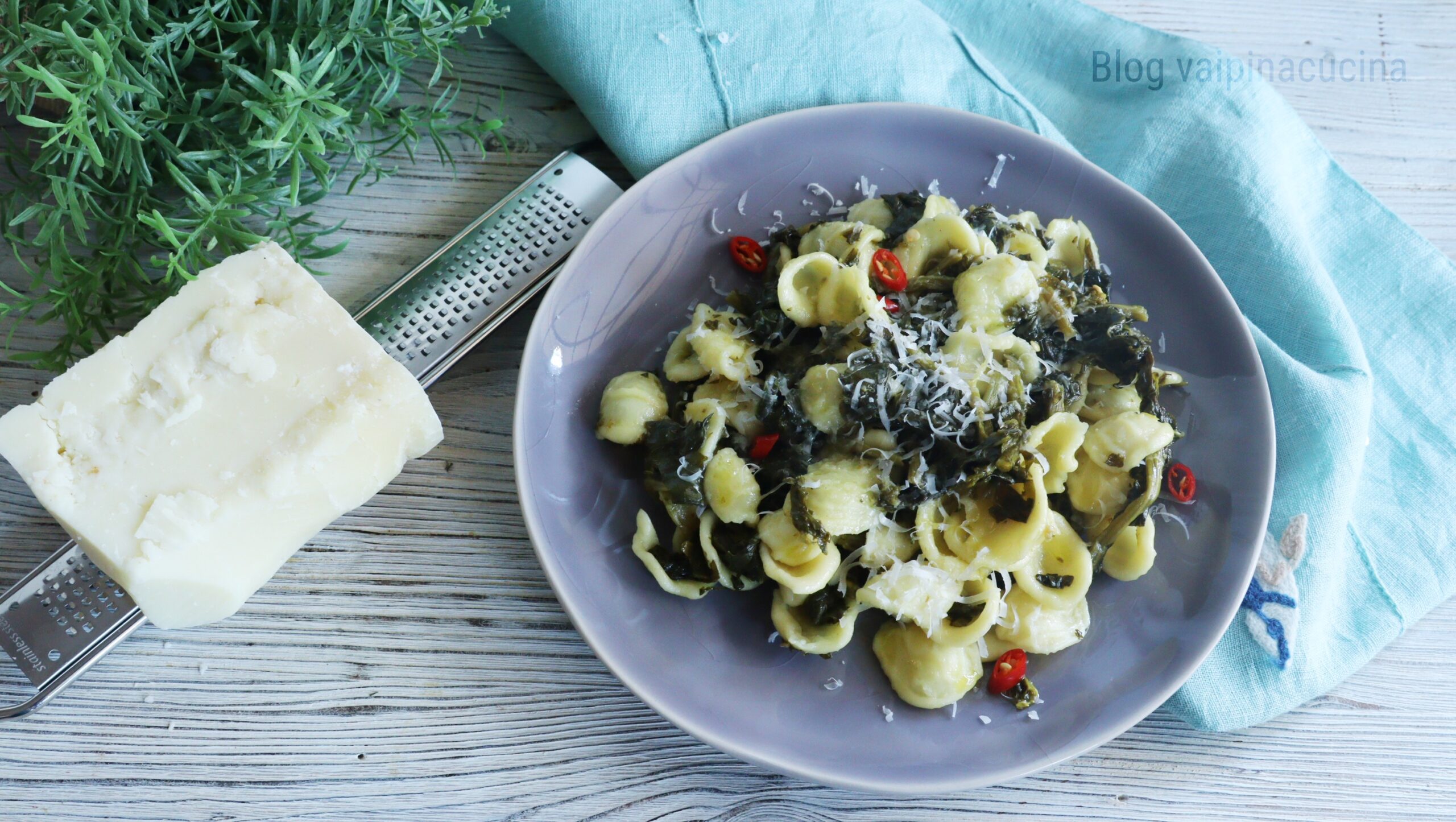 Orecchiette com folhas de nabo