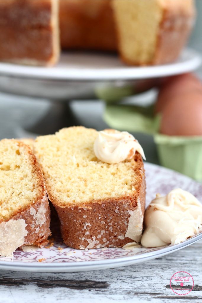 Bolo de Amêndoas com Creme