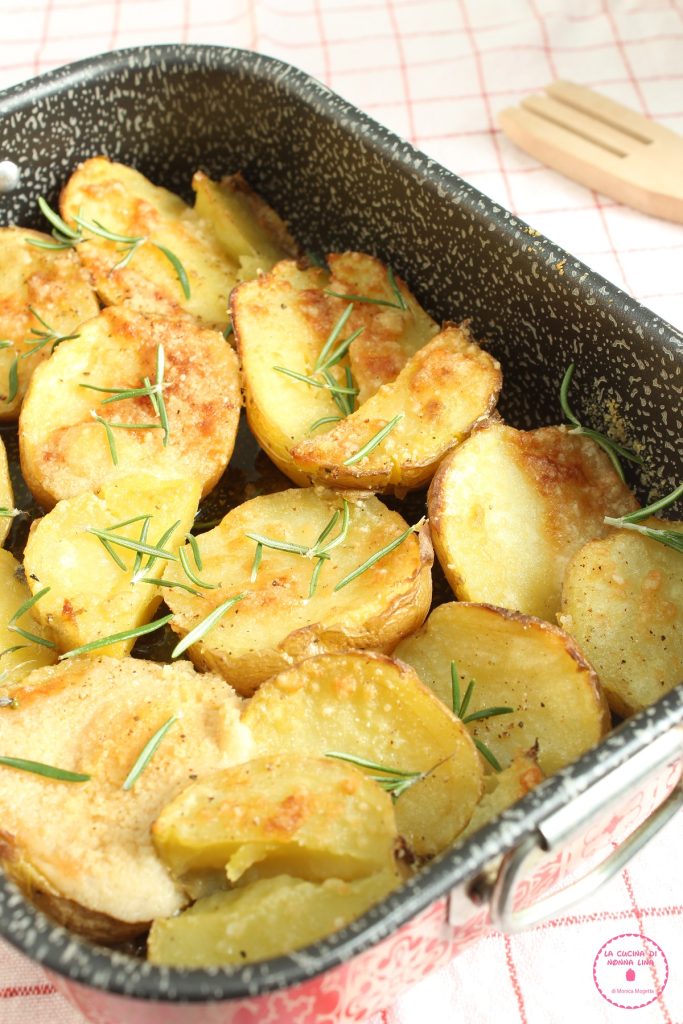 Batatas gratinadas com queijo