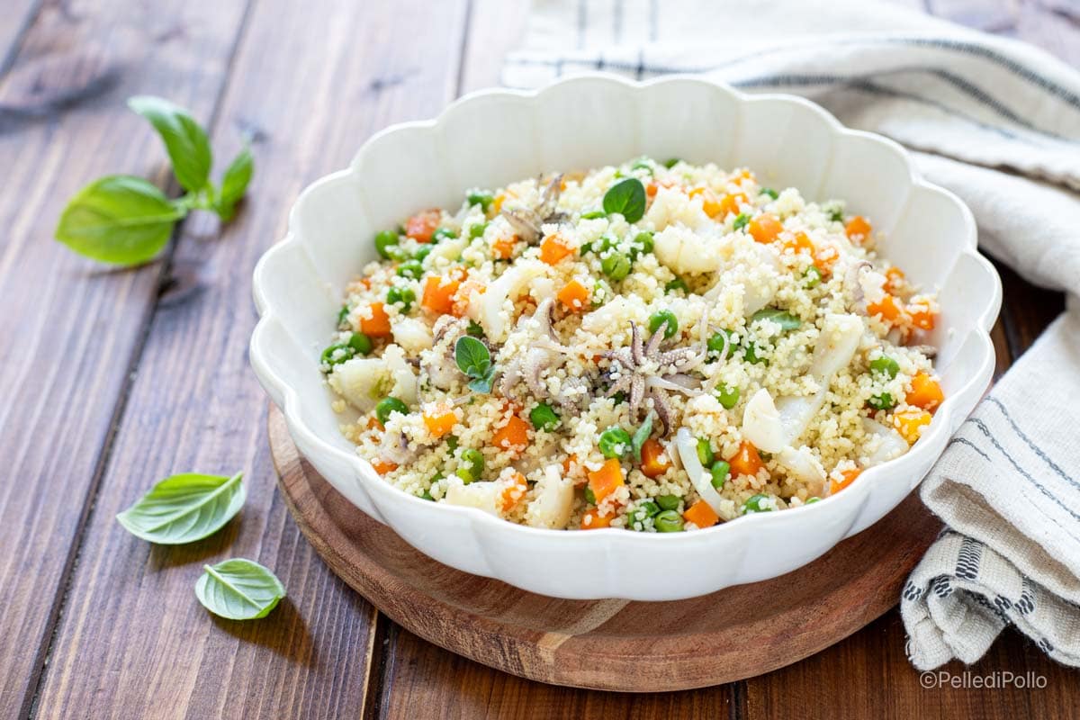 Couscous com lulas e ervilhas