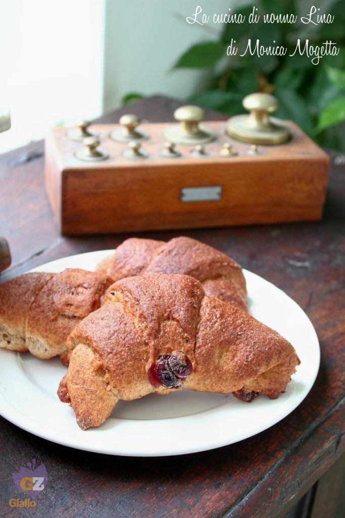 Croissants integrais com mirtilos | A cozinha da vovó Lina