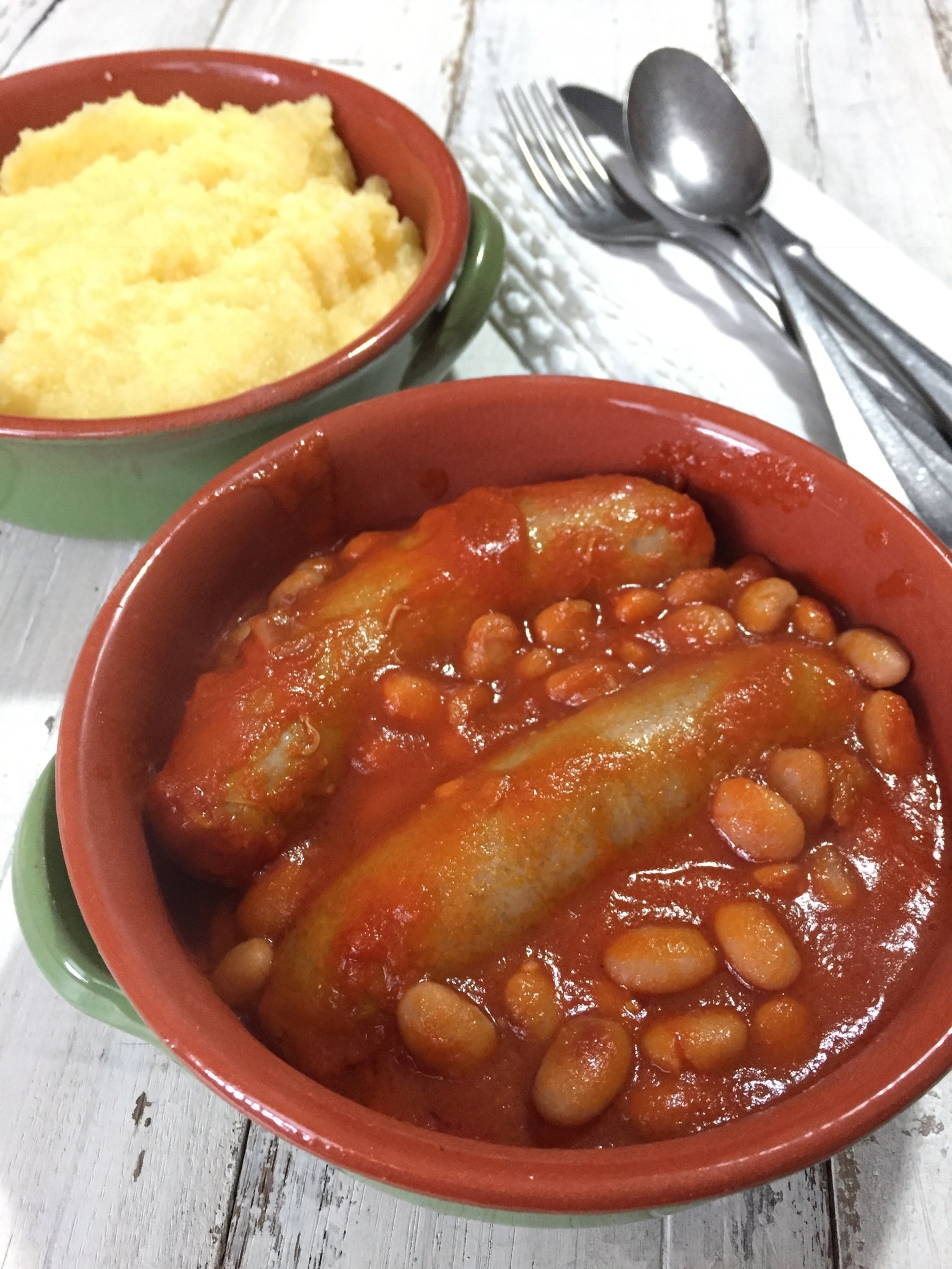 Ensopado de feijão e linguiça