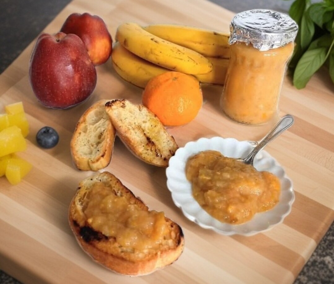 A compota de frutas mistas