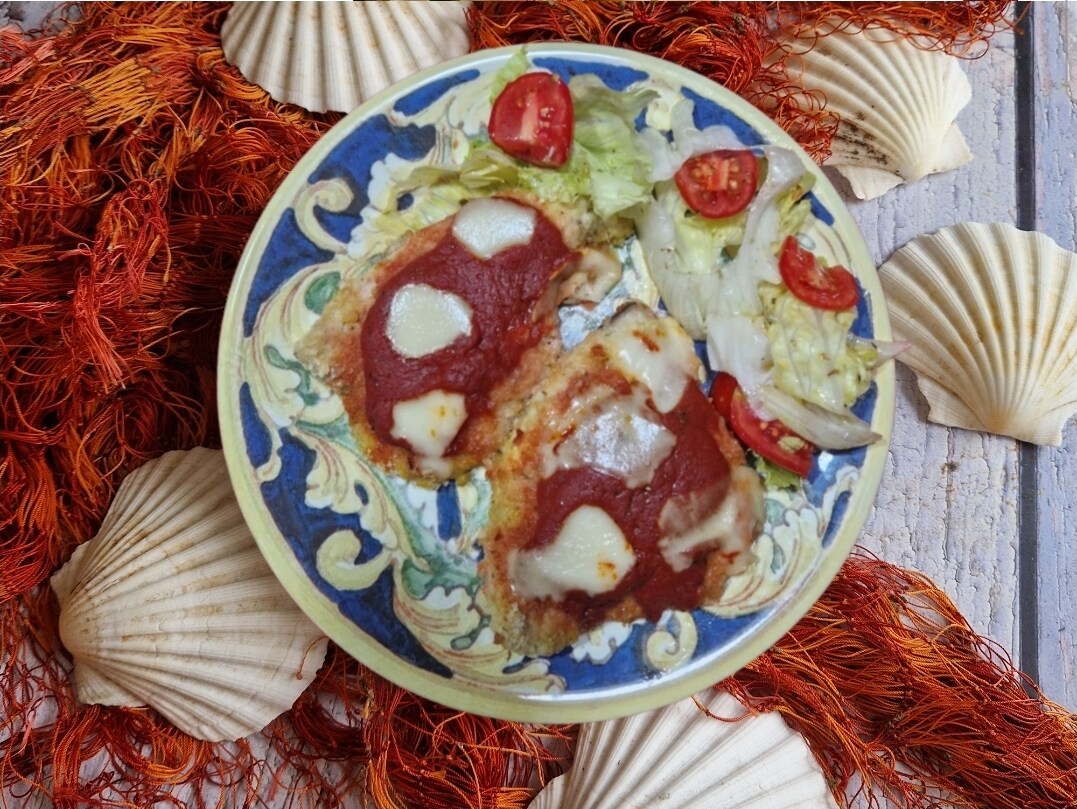 Peixe espada gratinado à pizzaiola