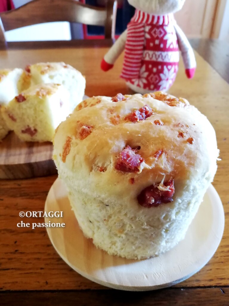 mini panetone salgado e recheado