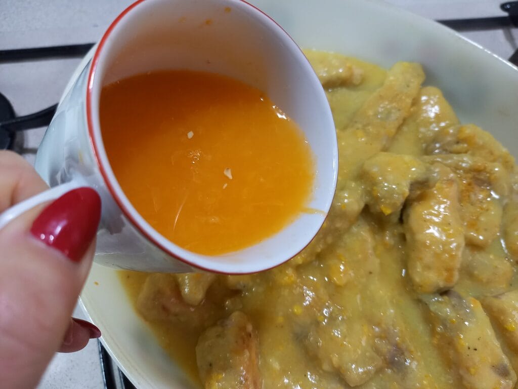 Pedacinhos de peixe com creme de tangerina