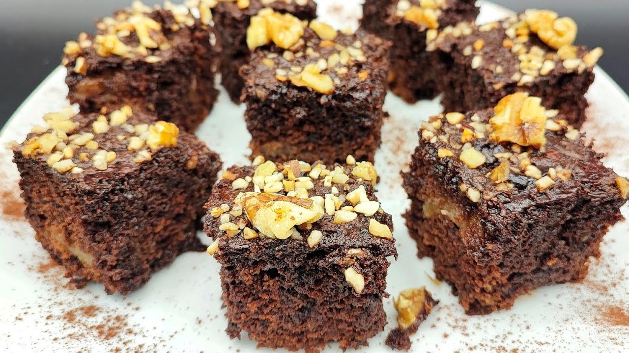 Bolo vegano de chocolate com cobertura