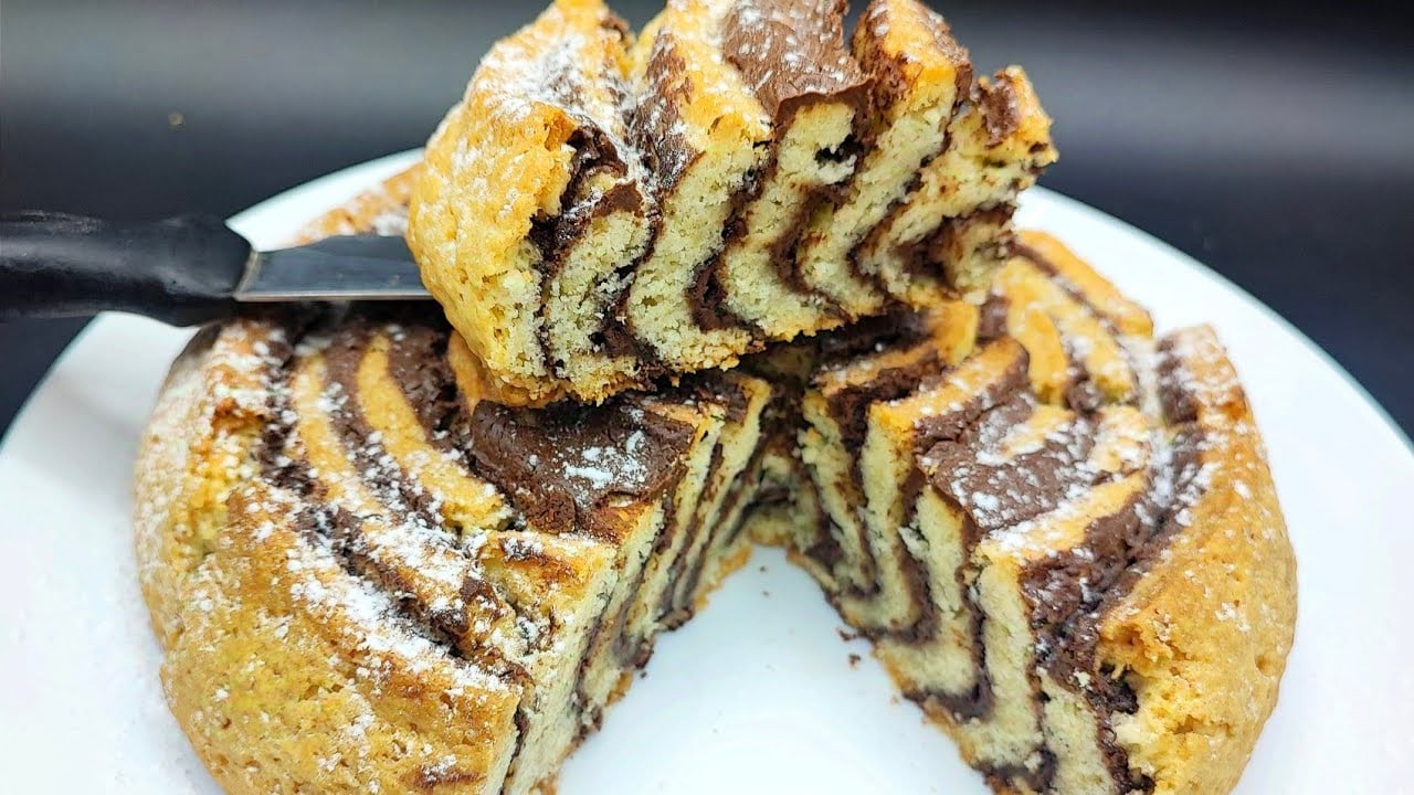 Torta vegana espiral com creme de avelã