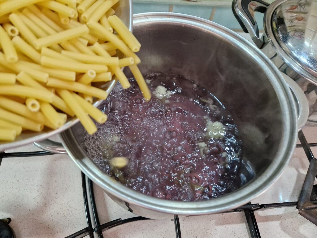 macarrão couve-flor roxa