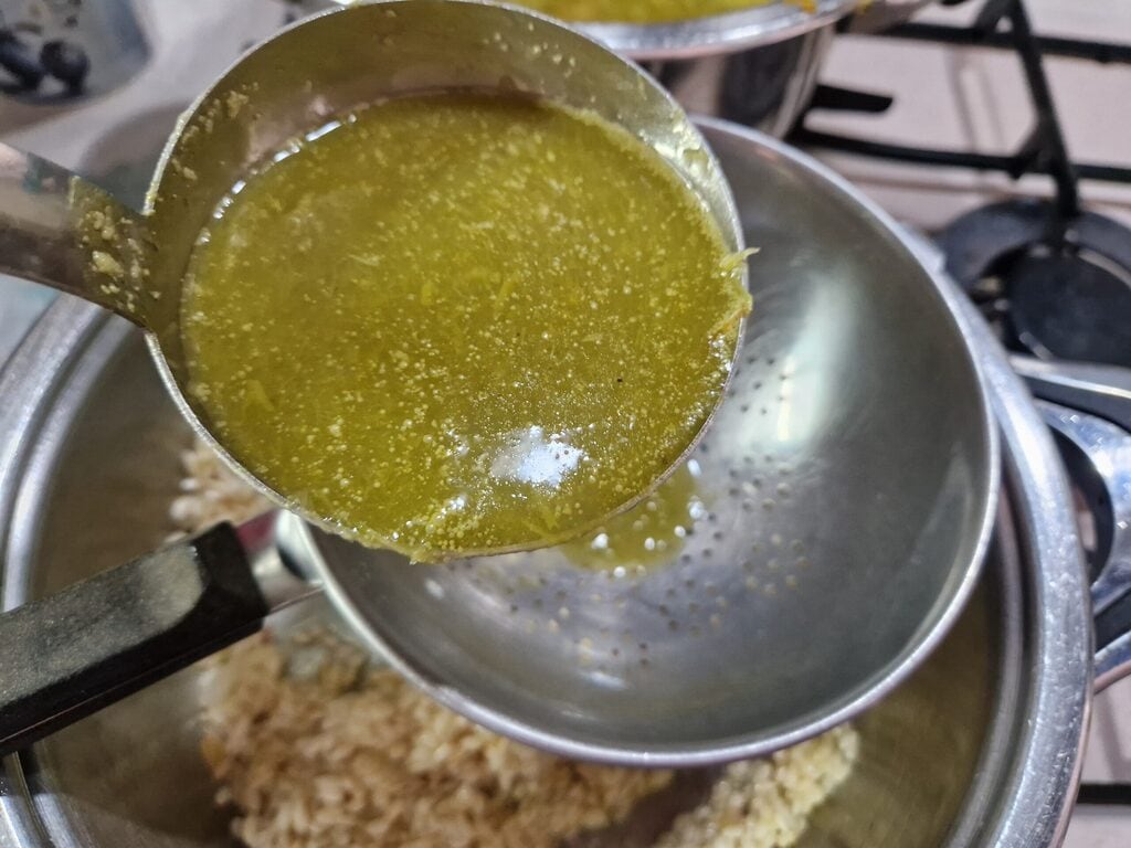 O risoto com aspargos e camarões