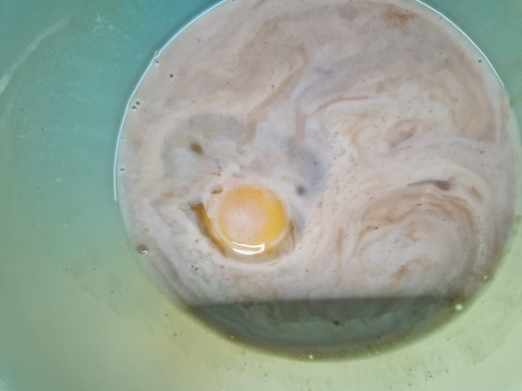 Panquecas de cacau com mousse dietética de frutas