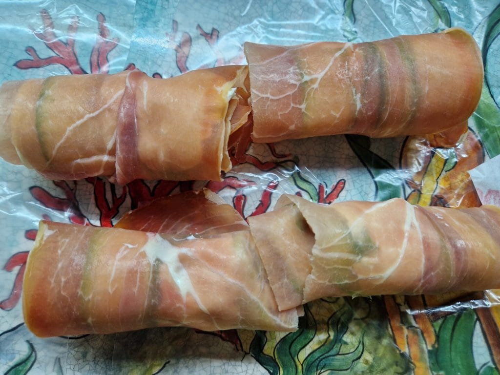 Os rolinhos de presunto cru e abobrinha