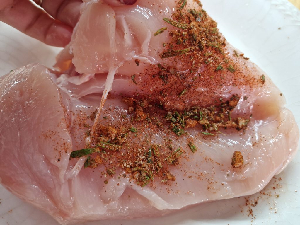 O presunto de frango assado