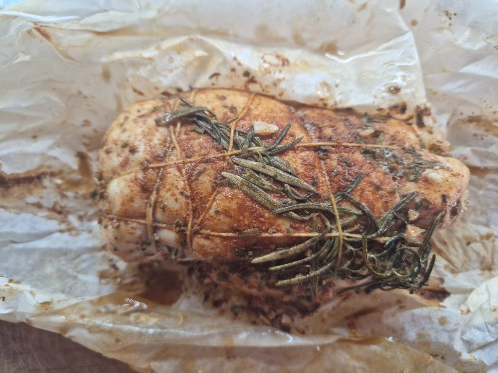 O presunto de frango assado