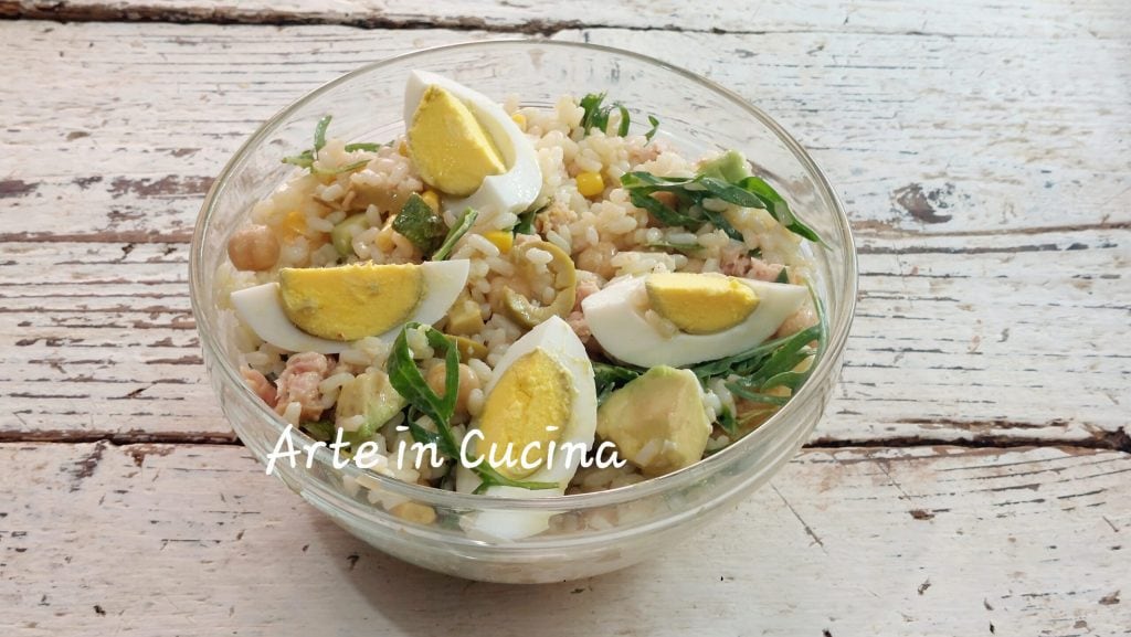 SALADA de ARROZ grão-de-bico e abobrinha
