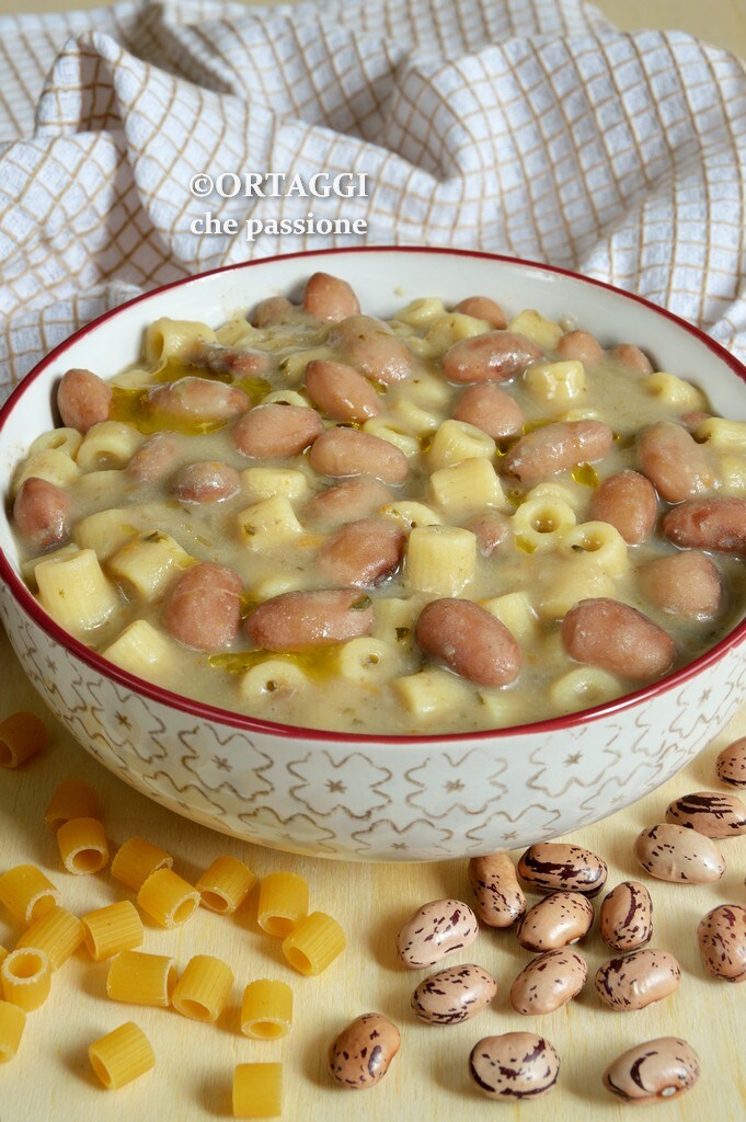macarrão com feijão simples e rápido