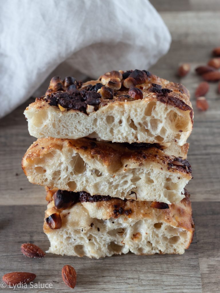 focaccia doce com chocolate