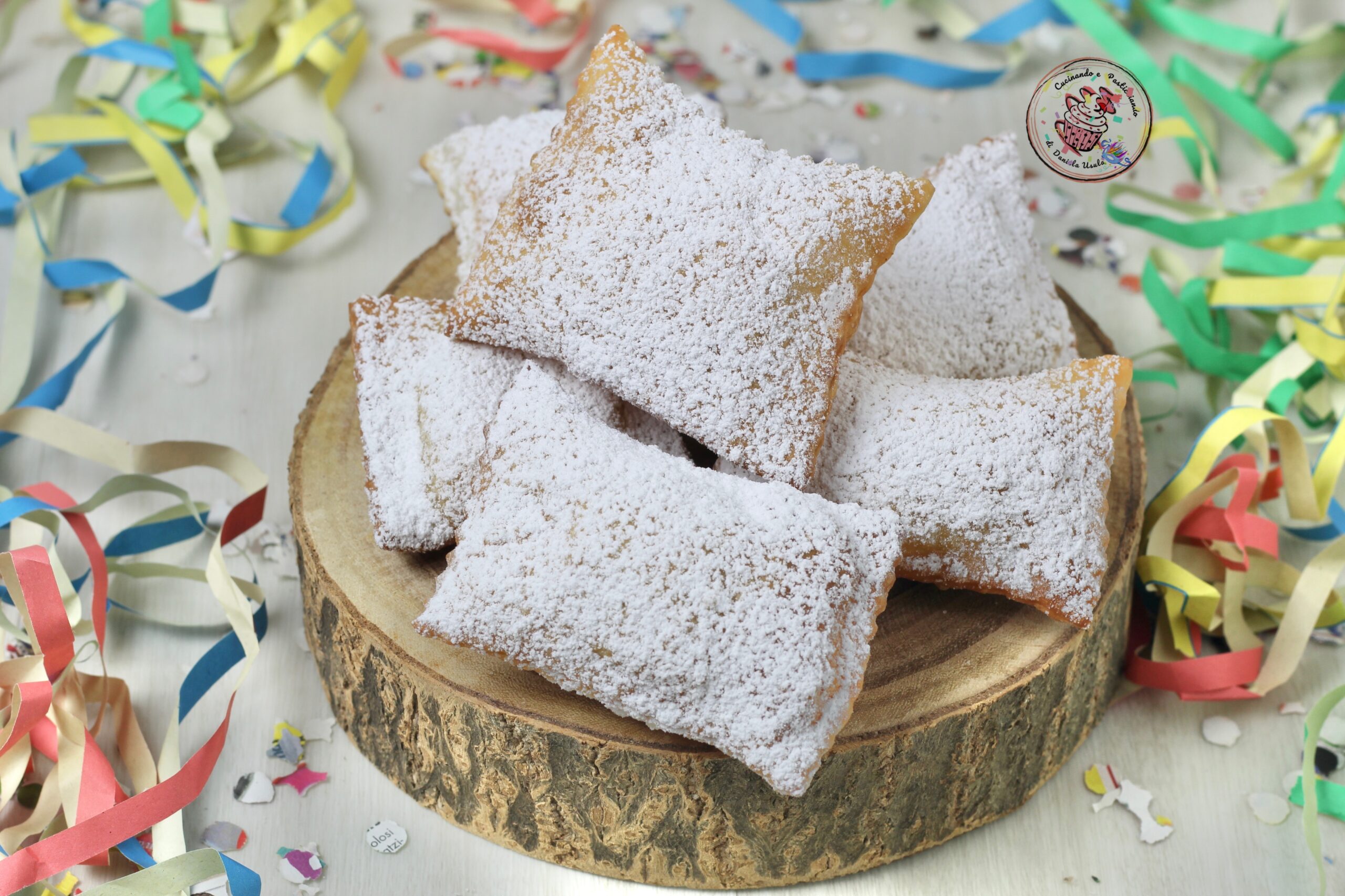Ravioli Doces fritos com creme de ricota e chocolate, deliciosos um puxa o outro