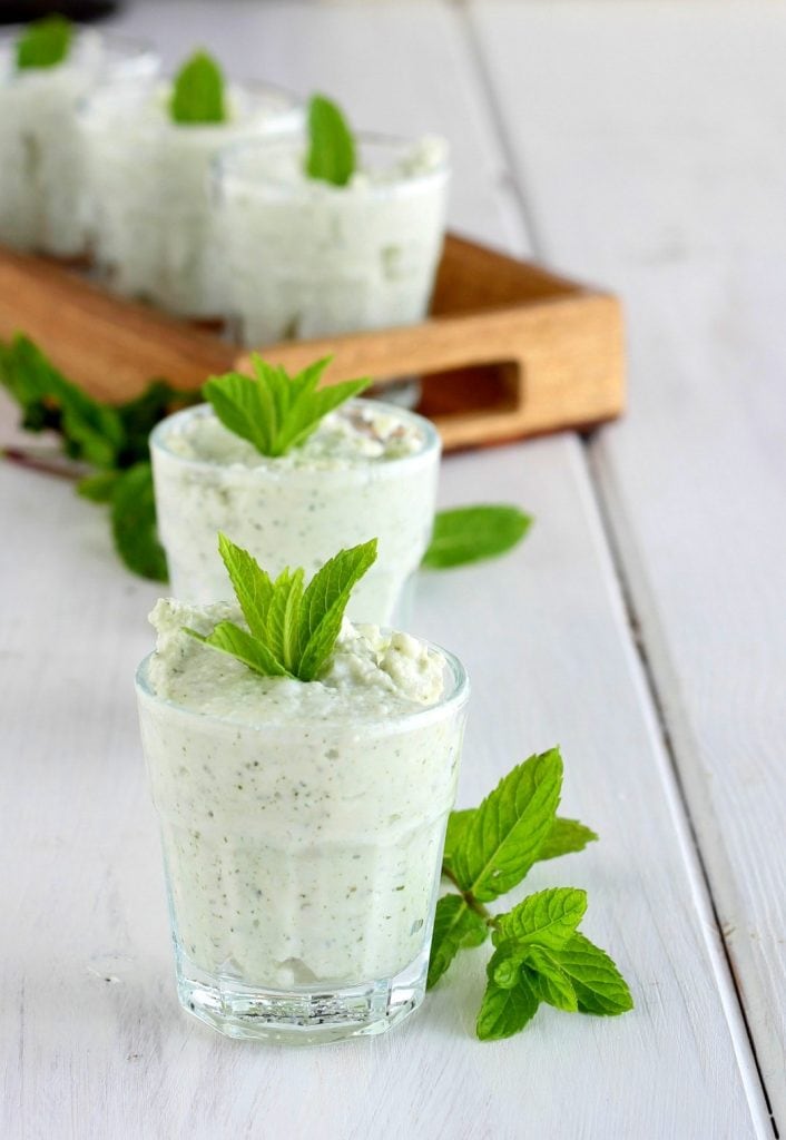 Sobremesa de ricota, iogurte e menta