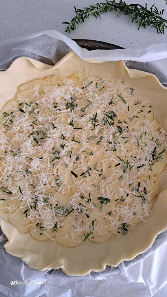 Torta folhada com batatas