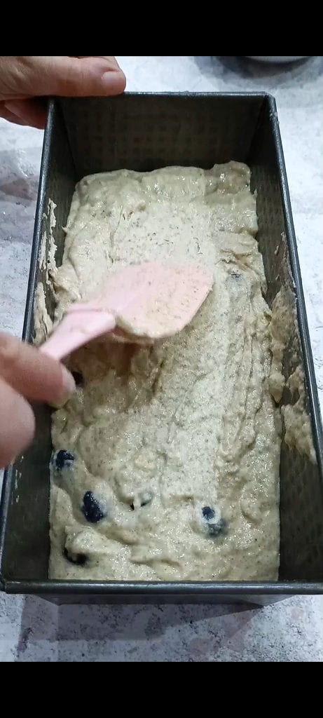 Despejamos a massa na forma