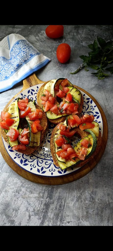 Adicionamos também os tomates