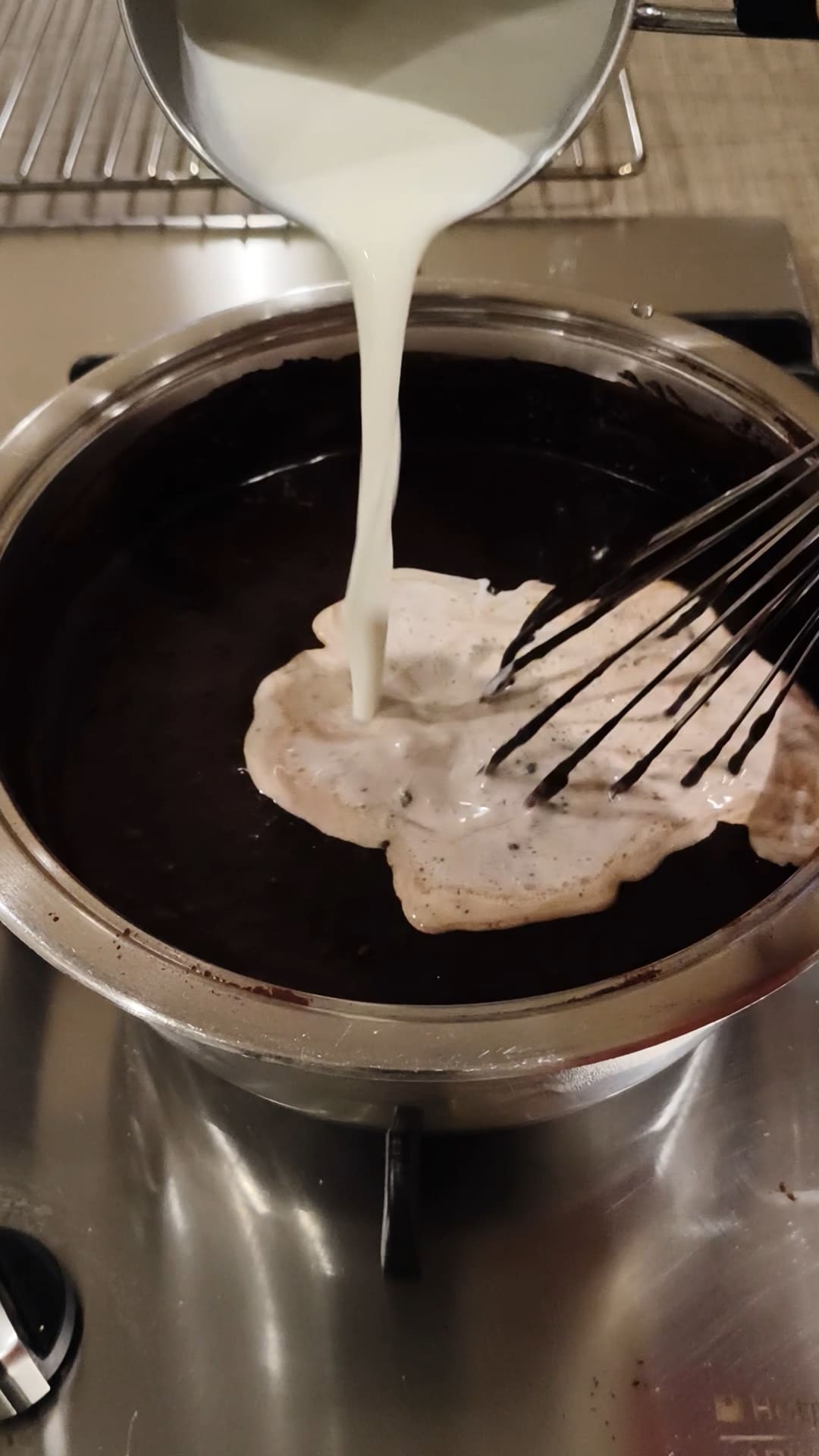 Torta da vovó com creme de caqui e chocolate