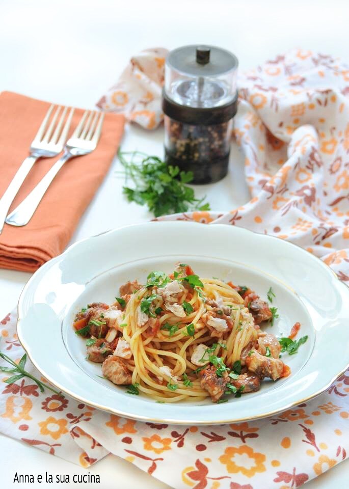 Espaguete com Atum Fresco
