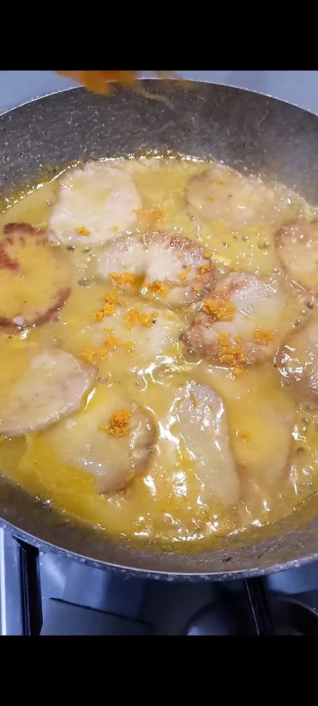 Adicionamos a raspa de laranja